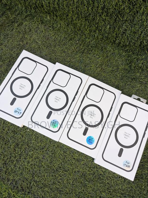 iPhone 17/17 Air/ 17 Pro/ 17 Pro Max Clear Case · Photo 5