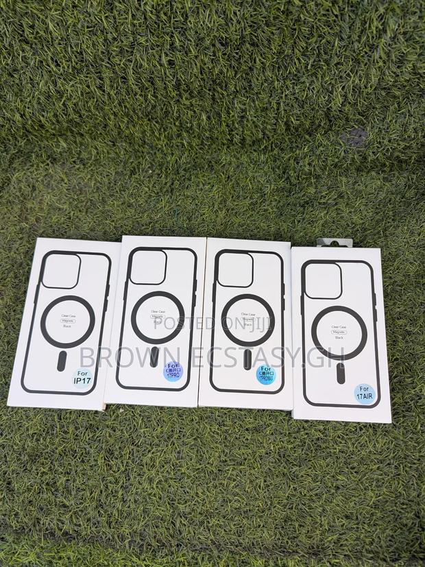 iPhone 17/17 Air/ 17 Pro/ 17 Pro Max Clear Case · Photo 6