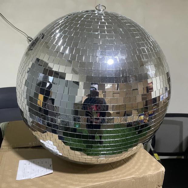 Mirror Ball 40x40x40 · Photo 2