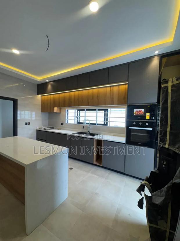 3bdrm House in Spintex for sale · Photo 3