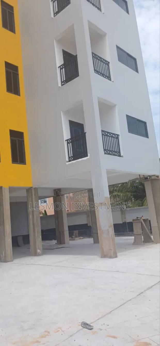 2bdrm Apartment in Spintex for rent · Photo 3