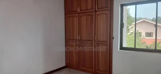 4bdrm Duplex in Spintex for rent · Photo 5