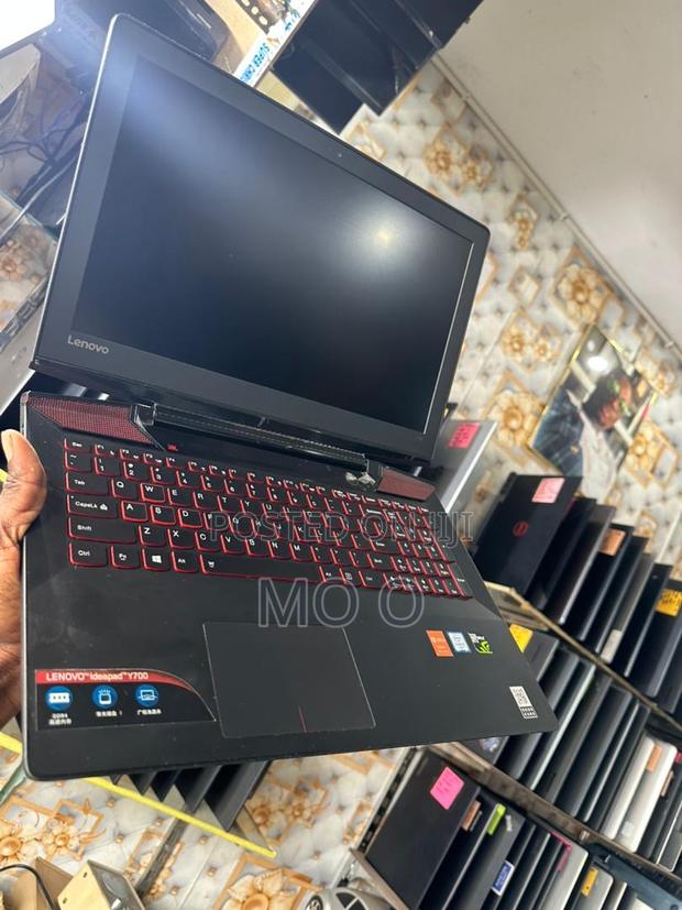 Laptop Lenovo IdeaPad Y730 16GB Intel Core i5 HDD 1T · Photo 4