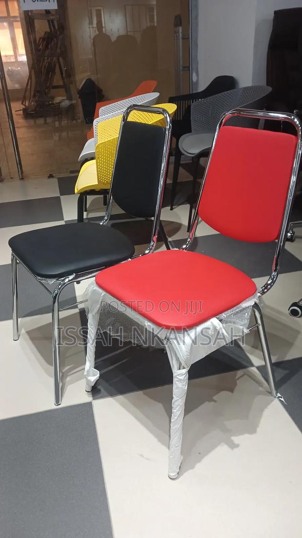 Metal Event Chairs · Photo 1