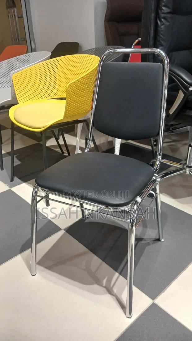Metal Event Chairs · Photo 2