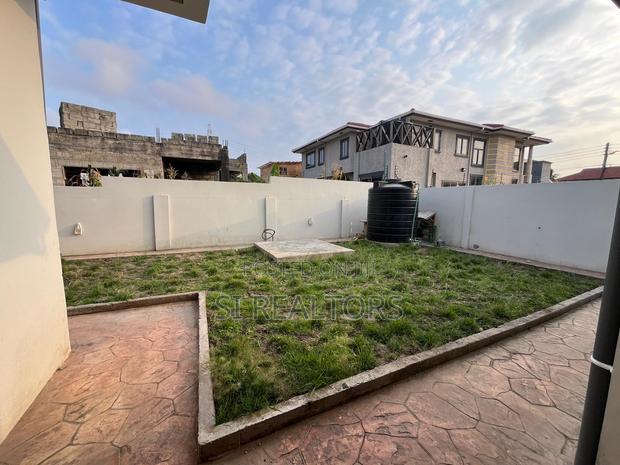 4bdrm Duplex in East Legon, Adjiriganor for rent · Photo 3