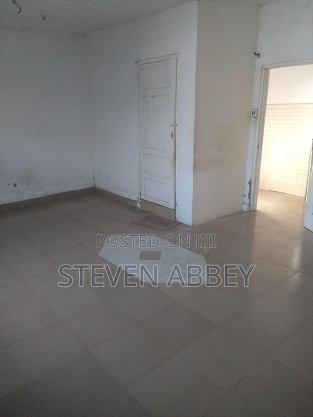 1bdrm Apartment in Adom Agency, Teshie for rent · Photo 3