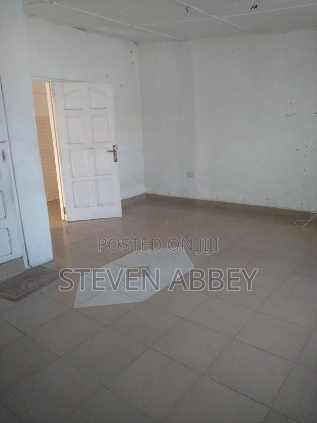 1bdrm Apartment in Adom Agency, Teshie for rent · Photo 6