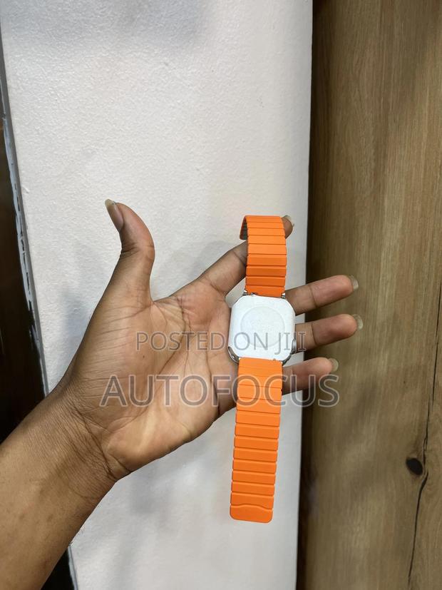 Apple Watch Series 11 46mm · Photo 3