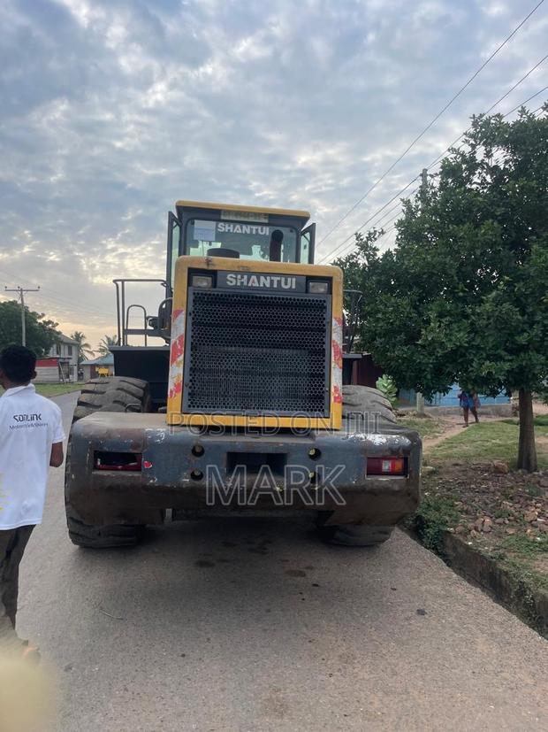 Shantui Wheel Loader · Photo 2