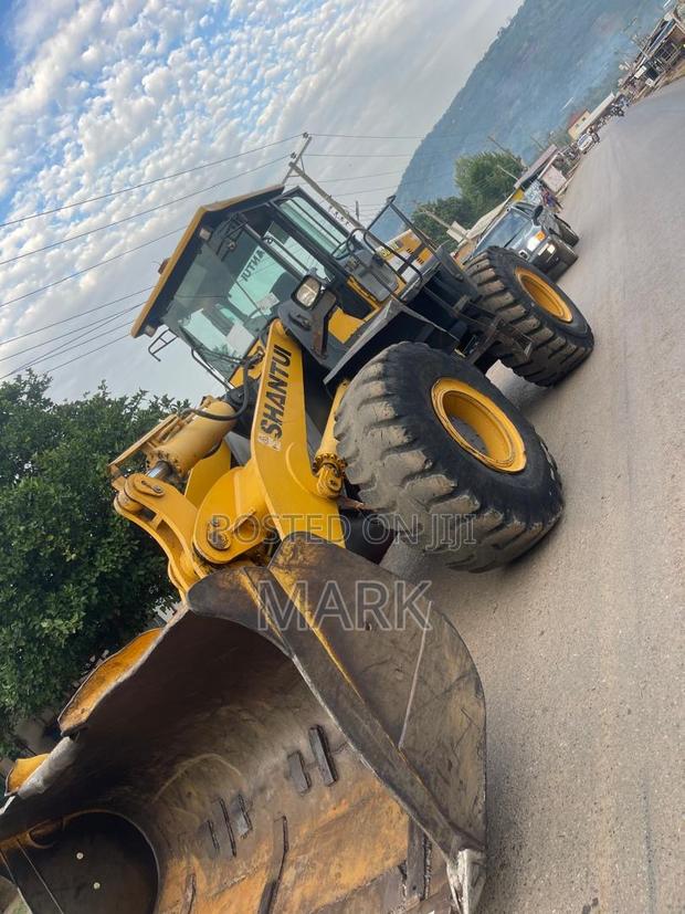 Shantui Wheel Loader · Photo 5