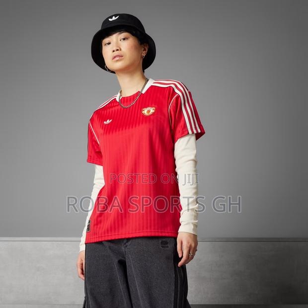 Manchester United Terrace Icons Jersey · Photo 1