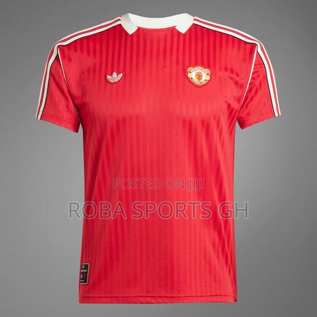 Manchester United Terrace Icons Jersey · Photo 2