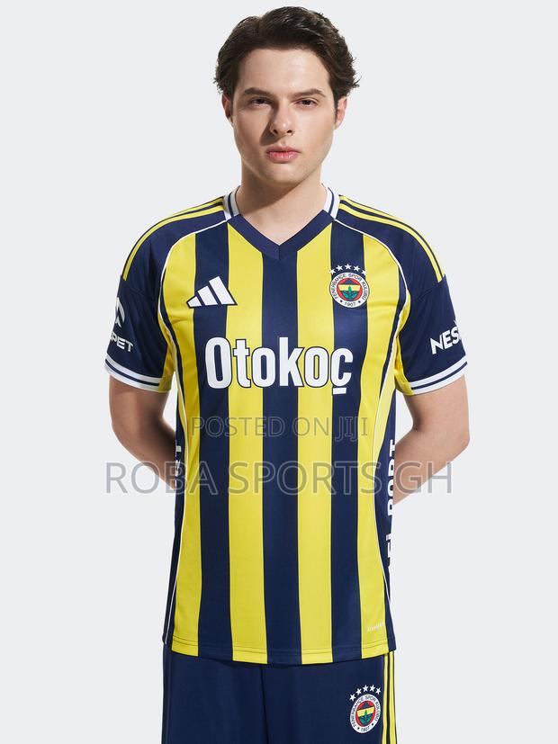 2025/26 Fenerbahçe Home Jersey · Photo 1