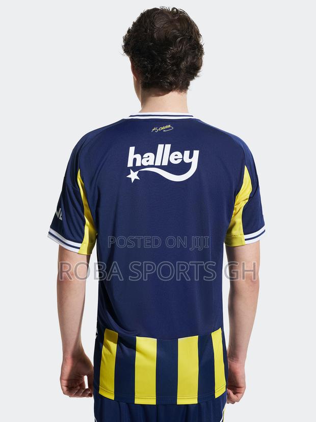 2025/26 Fenerbahçe Home Jersey · Photo 3