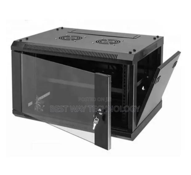6u Cabinet 350x450 · Photo 3