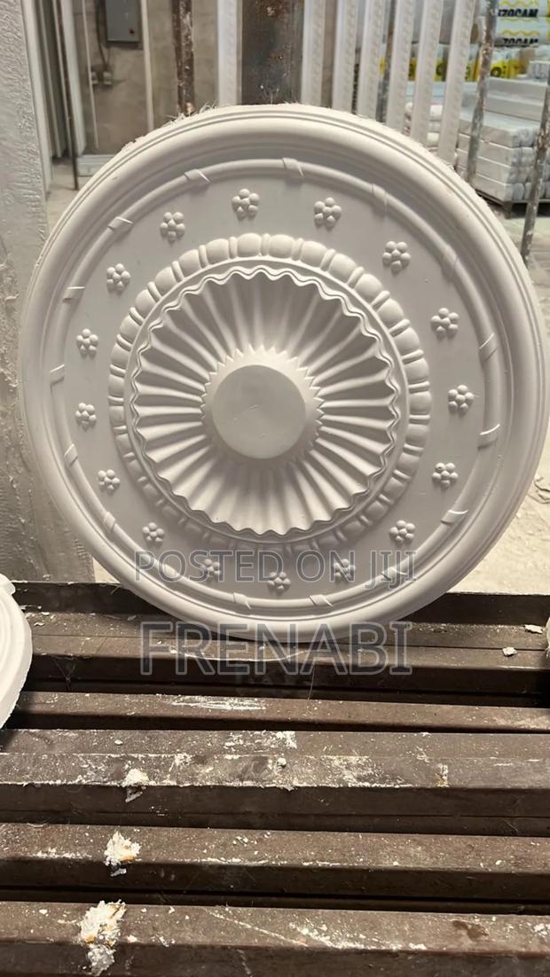 Ceiling Rose · Photo 2