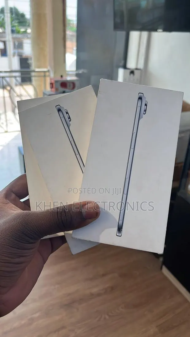 New Apple iPhone Air 256 GB Silver · Photo 1