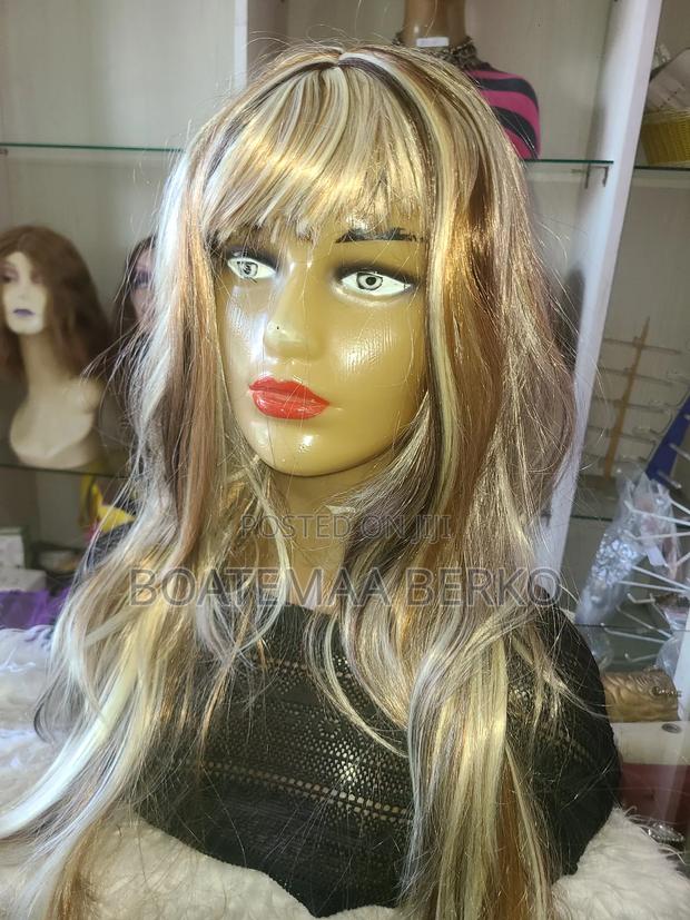 Golden Brown French Cut Wig Cap · Photo 3