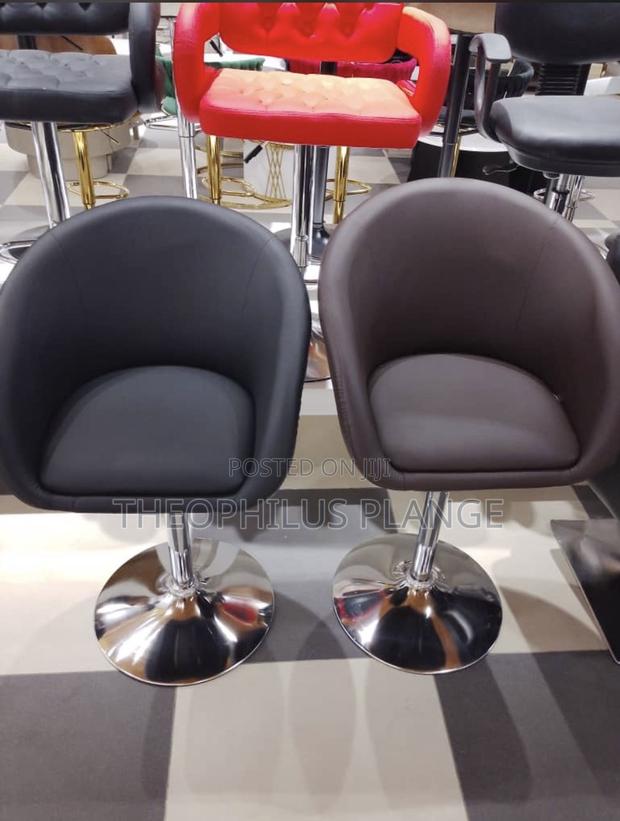 Big Comfy Bar Chair , Restaurant / Salon Chair · Photo 1