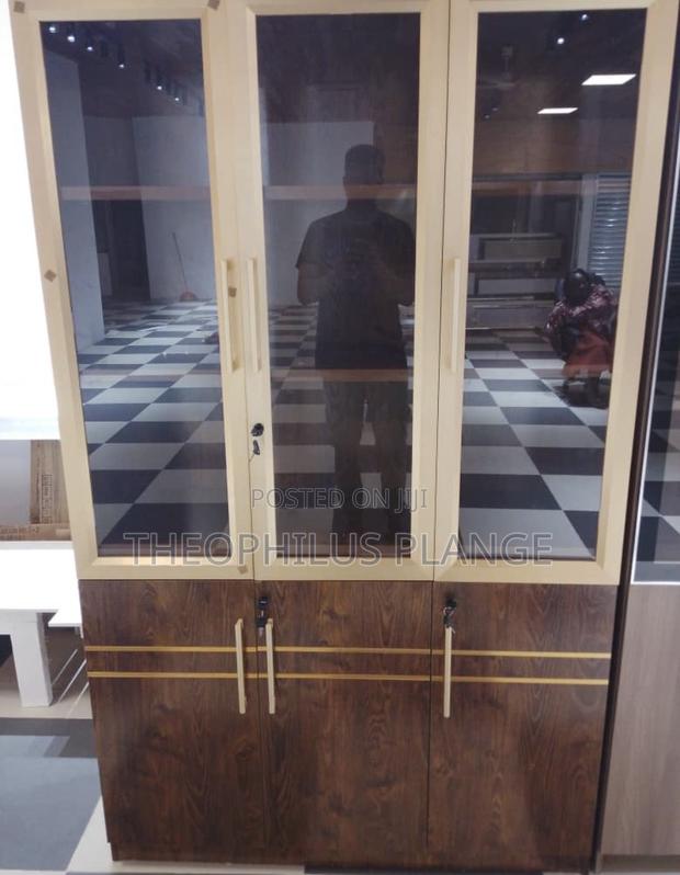 Book Shelve Cabinet. · Photo 2