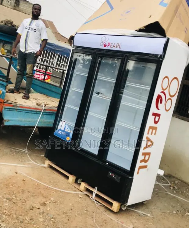 Available 3 Doors Display Glass PVC-150 Pearl Fridge · Photo 1