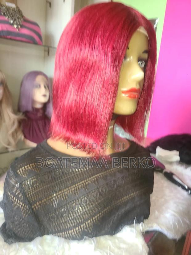 Short Wine Color Wig Cap · Photo 2