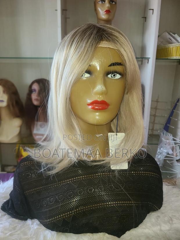 Straight Fibre Hair Blonde Wig · Photo 3