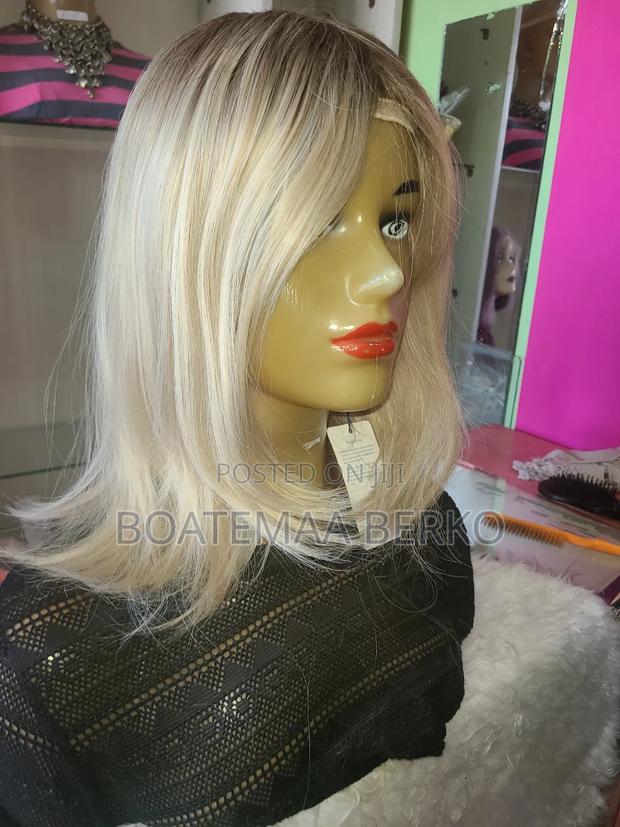 Straight Fibre Hair Blonde Wig · Photo 6