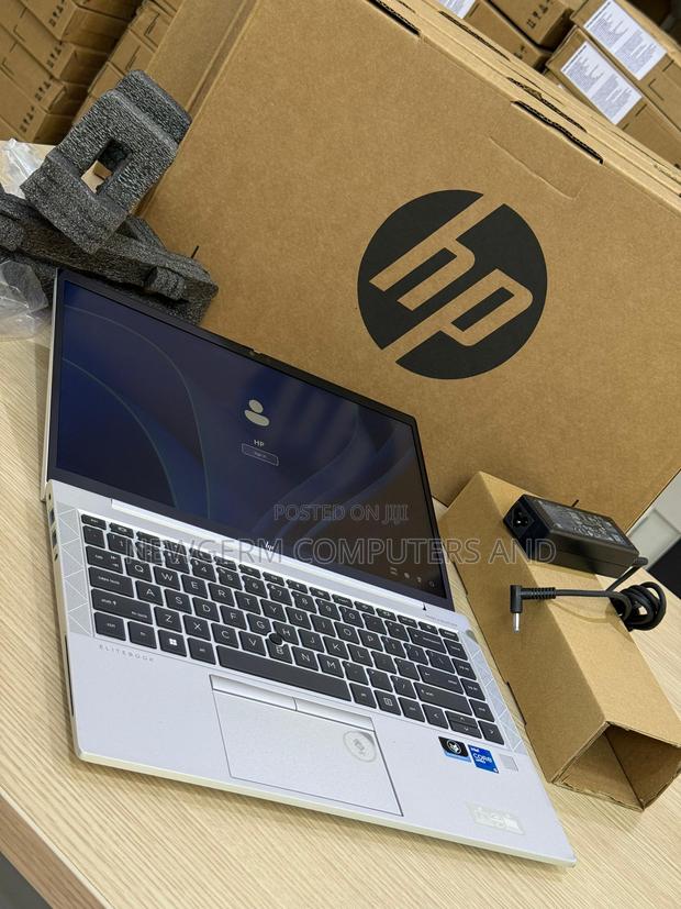 Laptop HP EliteBook 840 G8 16GB Intel Core i5 SSD 256GB · Photo 1