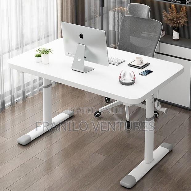 1m/1.2m Manual Adjustable Table