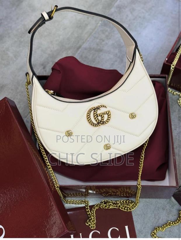 Ladies Shoulder Bags · Photo 5