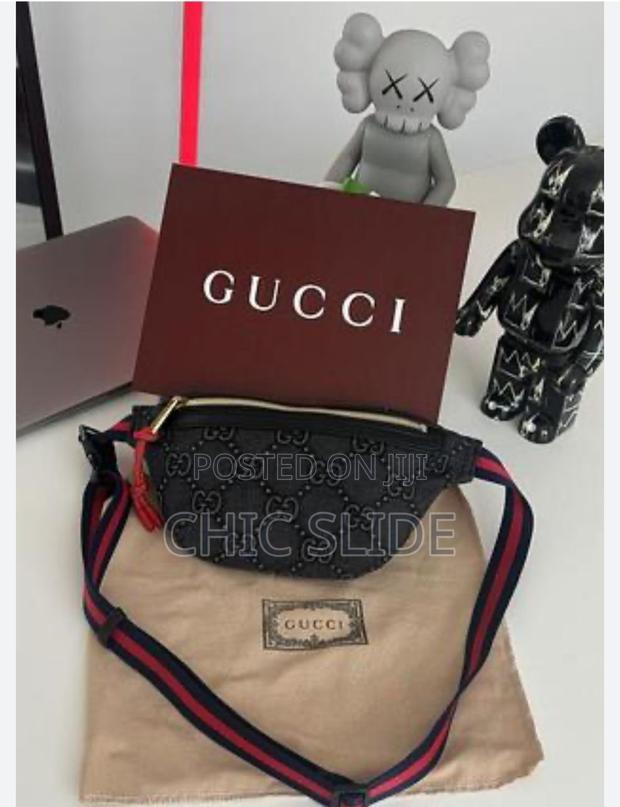 Unisex Gucci Side Bag · Photo 1