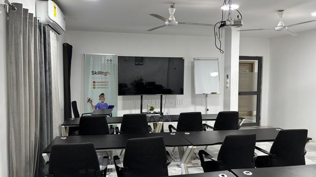 Conference / Workshop / Training / Meeting / Seminar Room · Photo 3