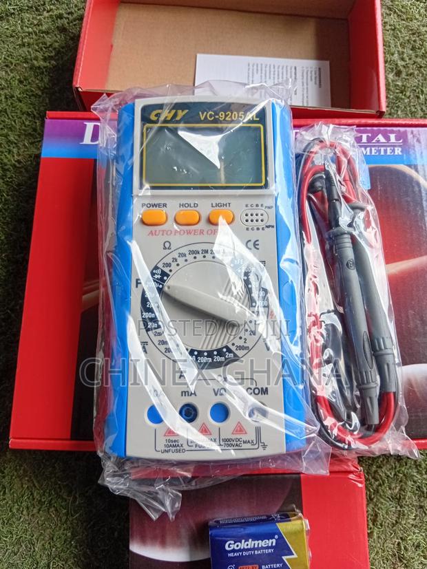 Digital Multimeter · Photo 2