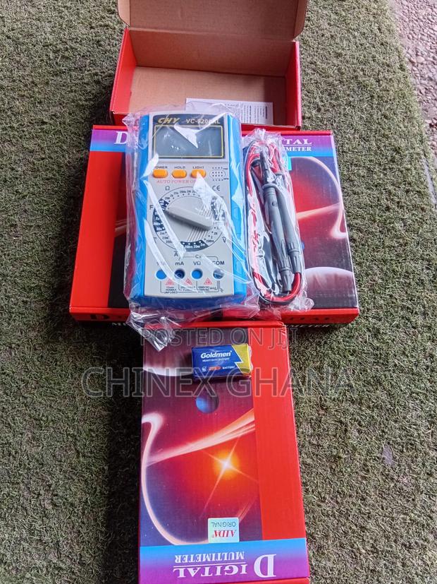 Digital Multimeter · Photo 3