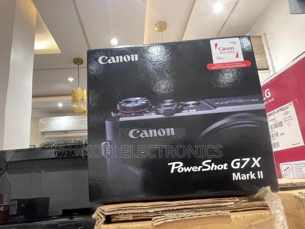 Canon Mark Ii Retro Vision for Everyday Moments · Photo 1