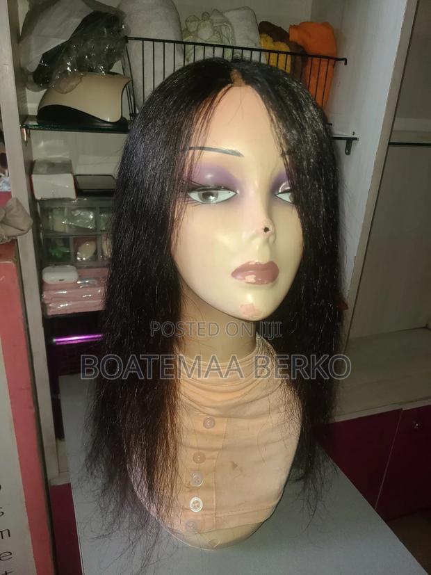 Black Wavy Human Hair Wig · Photo 5