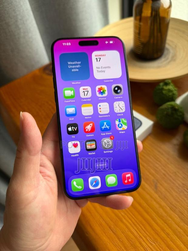 Apple iPhone 15 Pro Max 256 GB Blue · Photo 1