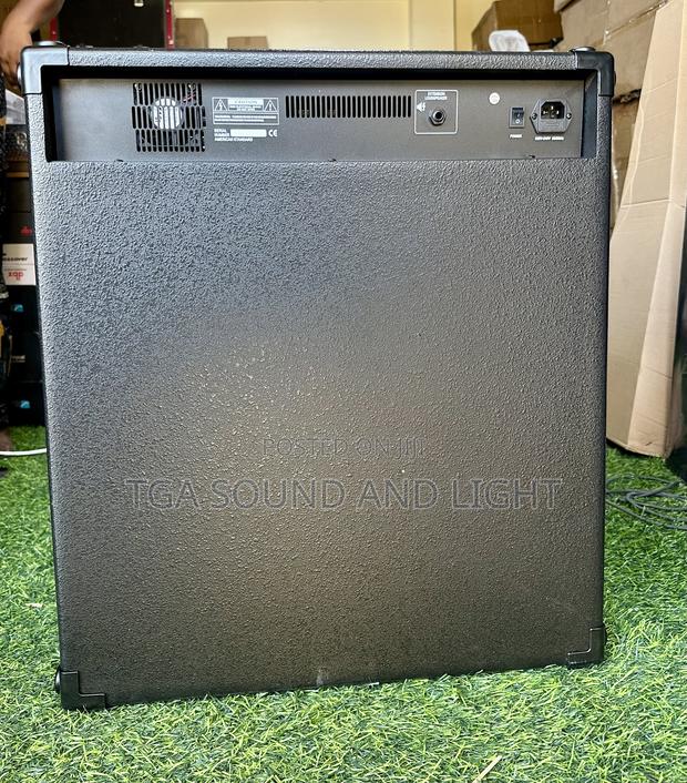 Yamaha Ba500 Baas Guitar Combo · Photo 6