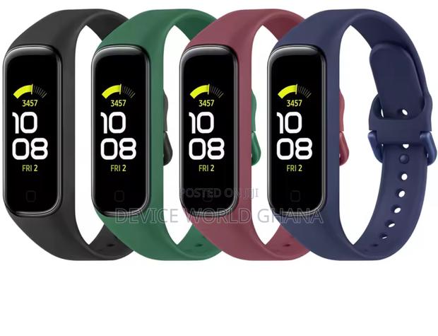 Silicone Strap for Samsung Fit 2 ( Just the Strap Not the Watch Itself · Photo 1