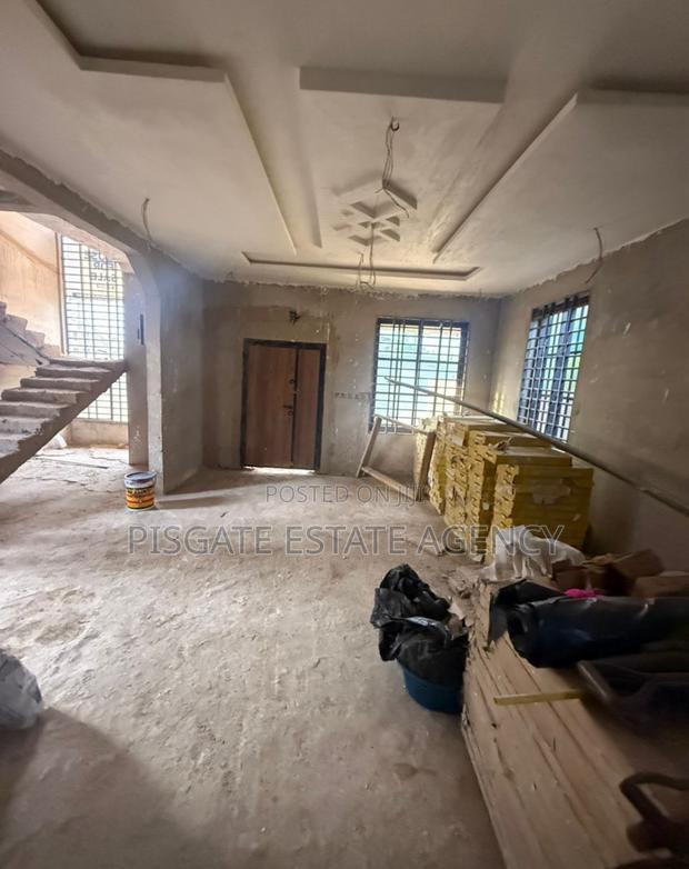 4bdrm House in Pokuase for sale · Photo 2