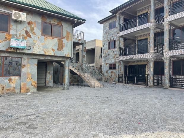 2bdrm Apartment in Lashibi for rent · Photo 3