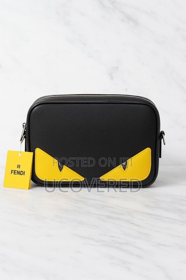 Designer Leather Shoulder Bags Unisex · Photo 4