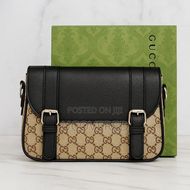 Designer Leather Shoulder Bags Unisex · Photo 2