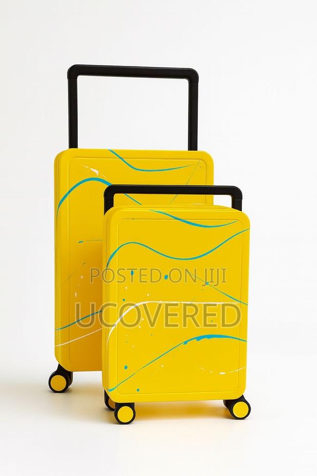 Durable Marbled Hardshell Exterior Suitcases 24” And 20” · Photo 5