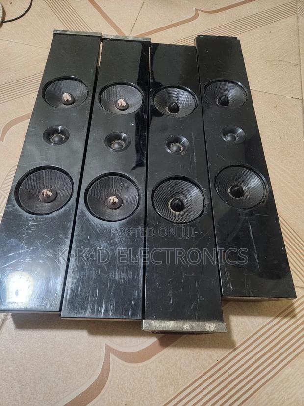 Samsung Home Theater Surround Speakers · Photo 1