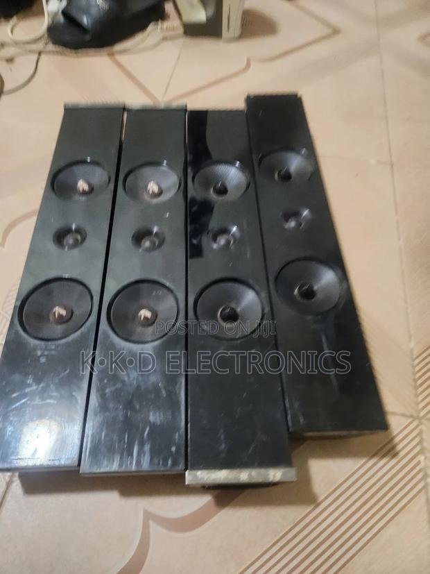 Samsung Home Theater Surround Speakers · Photo 2