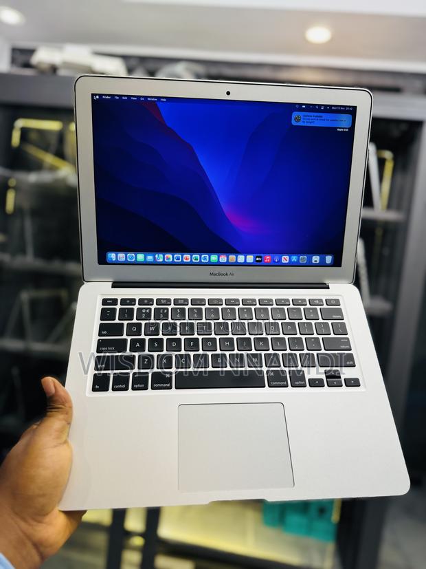 Laptop Apple MacBook Air 2017 8GB Intel Core i5 SSD 128GB · Photo 1