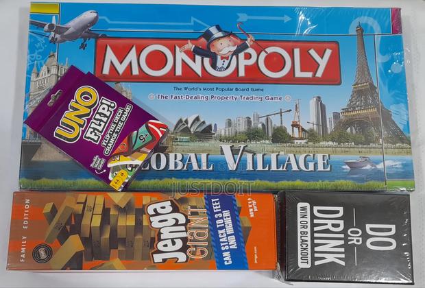 Monopoly + Uno + Jenga + Do or Drink · Photo 1